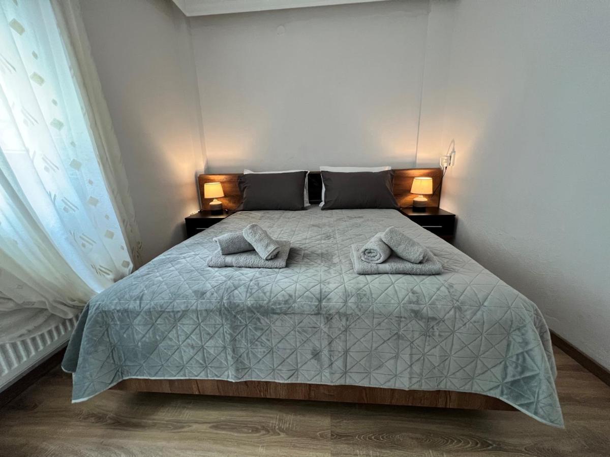 Mone Apartment *