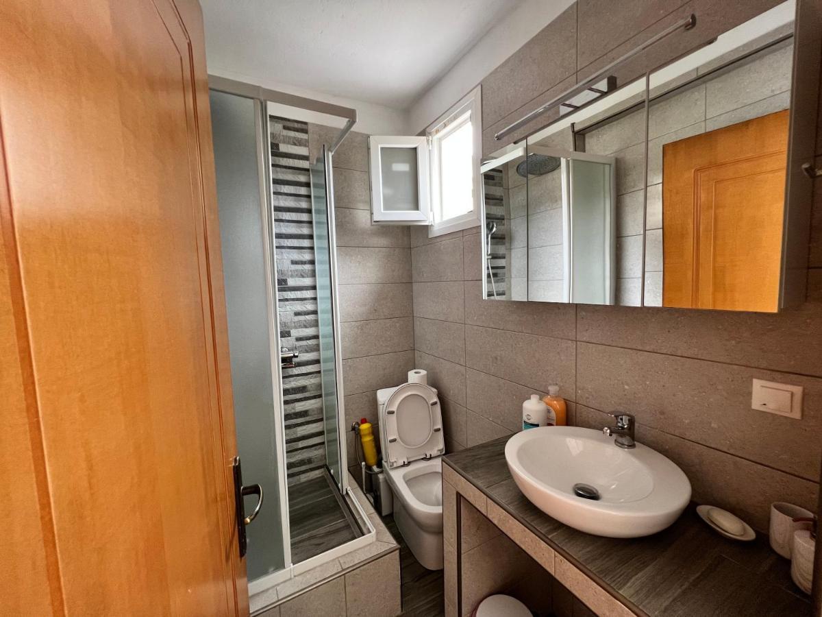 Mone Apartment *